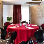 Hotel Sunflower 4*