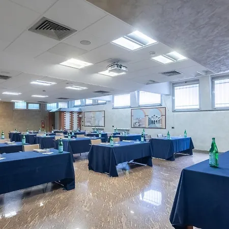 Sunflower Otel 4*