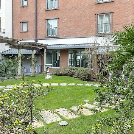 Sunflower 4* Milano